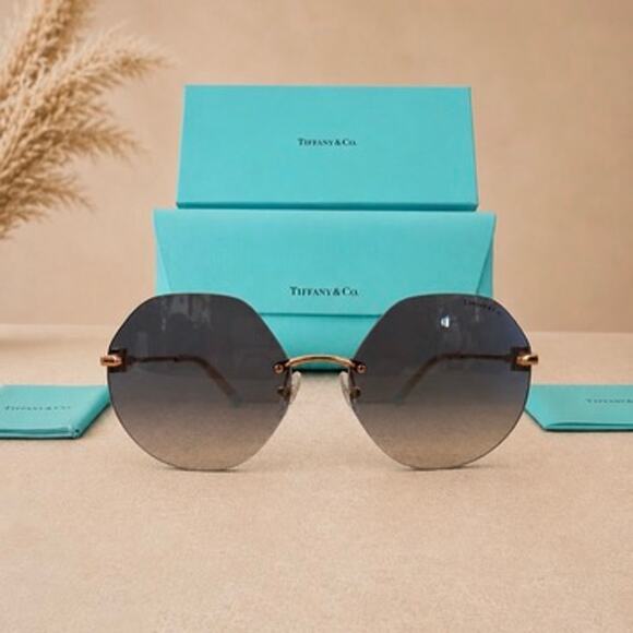 Tiffany & Co. Accessories - Tiffany & Co. TF3077 Gold Rimless Geometric Gradient Sunglasses